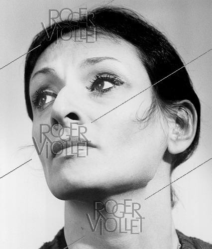 Roger-Viollet | 1410504 | Barbara (1930-1997), French singer-songwriter. 1972. | &copy; Irmeli Jung / Roger-Viollet