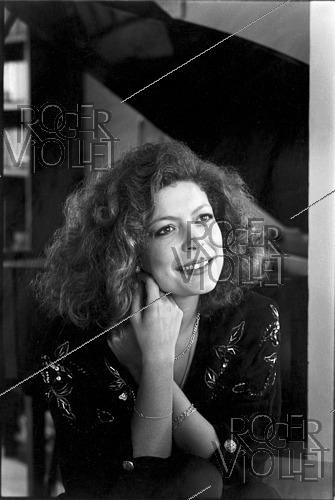 Roger-Viollet | 1410528 | Brigitte Engerer (1952-2012), French pianist. 1987. | &copy; Irmeli Jung / Roger-Viollet