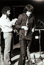 Roger-Viollet | 1472876 | Châteauvallon Jazz Festival. Michel Portal (1935-2026), French saxophonist and clarinetist, and Bernard Vitet (1934-2013), French trumpeter and composer. Ollioules (France), August 1972. | &copy; Christian Rose / Roger-Viollet