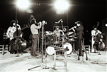 Roger-Viollet | 1472879 | Châteauvallon Jazz Festival. Michel Portal (1935–2026), French saxophonist and clarinetist, and Bernard Vitet (1934–2013), French trumpeter and composer. Ollioules (France), August 1972. | &copy; Christian Rose / Roger-Viollet