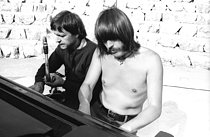 Roger-Viollet | 1472882 | Châteauvallon Jazz Festival. Michel Portal (1935-2026), French saxophonist and clarinetist, and Bernard Lubat (born in 1945), French jazz musician. Ollioules (France), August 1976. | &copy; Christian Rose / Roger-Viollet