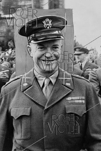 Roger-Viollet | 1421804 | Dwight D. Eisenhower (1890-1969), American officer and statesman, April 1945. Photograph from the collections of the French newspaper  France-Soir . Bibliothèque historique de la Ville de Paris. | &copy; Fonds France-Soir / BHVP / Roger-Viollet