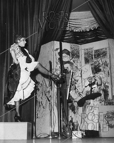 Roger-Viollet | 556558 | Gala of the Lion's Club. Yvette Chauviré (1917-2016), French ballet dancer. Paris, Moulin Rouge, March 1954. | &copy; Boris Lipnitzki / Roger-Viollet