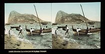 Roger-Viollet | 937848 | Gibraltar (British territory - Iberian peninsula). Back from fishing, on the beach near the cliff. Around 1885-1890. | &copy; Léon & Lévy / Roger-Viollet