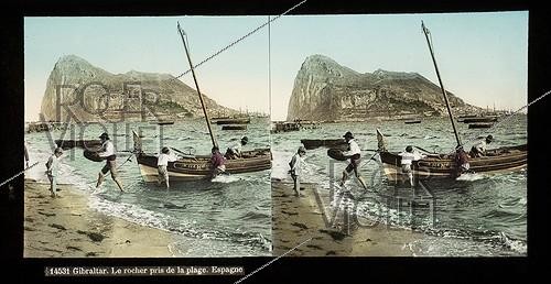 Roger-Viollet | 937848 | Gibraltar (British territory - Iberian peninsula). Back from fishing, on the beach near the cliff. Around 1885-1890. | &copy; Léon & Lévy / Roger-Viollet
