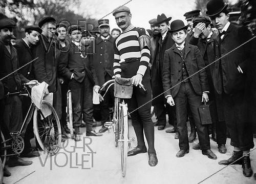 Roger-Viollet | 212305 | Hippolyte Aucouturier (1876-1944), French racing cyclist, second at the 1905 Tour de France. | &copy; Maurice-Louis Branger / Roger-Viollet