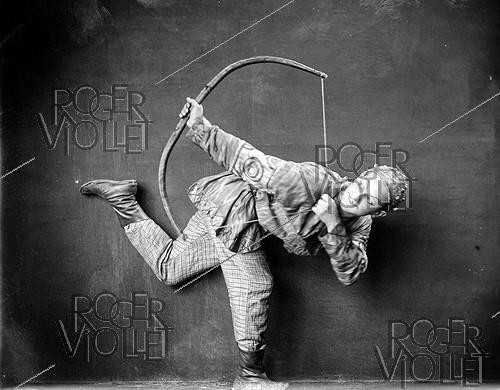 Roger-Viollet | 353268 | Le danseur Vaicechovsky. | &copy; Léopold Mercier / Roger-Viollet