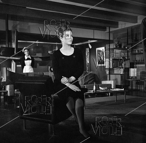 Roger-Viollet | 430157 |  Les Bonnes causes , film by Christian-Jaque. Marina Vlady. France-Italy, on January 9, 1963. | &copy; Alain Adler / Roger-Viollet