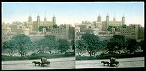 Roger-Viollet | 357713 | London (England). The Tower of London. | &copy; Léon & Lévy / Roger-Viollet