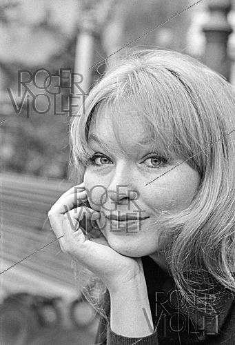 Roger-Viollet | 1417467 | Marina Vlady (1938-2026), actrice et écrivaine française. 14 février 1968. Photographie Bernard Hermann. Fonds France-Soir. Bibliothèque historique de la Ville de Paris. | &copy; Bernard Hermann / Fonds France-Soir / BHVP / Roger-Viollet