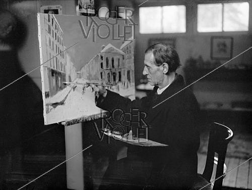 Roger-Viollet | 1421872 | Maurice Utrillo (1883-1955), French painter. France, February 8, 1945. France Soir collection. Bibliothèque historique de la Ville de Paris. | &copy; Fonds France-Soir / BHVP / Roger-Viollet