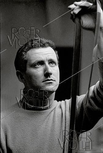 Roger-Viollet | 1644213 | Michel Drach (1930–1990), French director, producer, writer, and actor, 1960s. Photograph by Philippe R. Doumic (1927–2013). | &copy; Philippe R. Doumic / Roger-Viollet