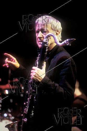 Roger-Viollet | 1472926 | Michel Portal (1935-2026), compositeur et musicien français, lors d'un concert. | &copy; Christian Rose / Roger-Viollet