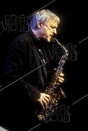 Roger-Viollet | 1472929 | Michel Portal (1935-2026), compositeur et musicien français, lors d'un concert. | &copy; Christian Rose / Roger-Viollet
