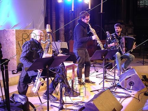 Roger-Viollet | 1472913 | Michel Portal, Emile Parisien, Vincent Peirani performs live. 31/05/2016 | &copy; Christian Rose / Roger-Viollet