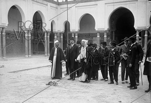 Roger-Viollet | 1084417 | Moroccan Prime Minister Ben Ghabrit visiting the construction site of the Paris Mosque (5th arrondissement), 1924. | &copy; Maurice-Louis Branger / Roger-Viollet