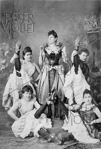 Roger-Viollet | 1070356 |  Nini pattes en l'air (Nini paws up)  and her students, Moulin-Rouge dancers. | &copy; Roger-Viollet / Roger-Viollet