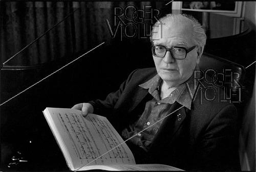 Roger-Viollet | 1410549 | Olivier Messiaen (1908-1992), French composer, organist and pianist. 1989. | &copy; Irmeli Jung / Roger-Viollet