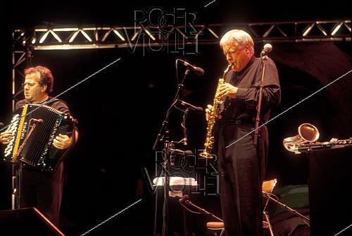 Roger-Viollet | 1479711 | Richard Galliano et Michel Portal. | &copy; Christian Rose / Roger-Viollet