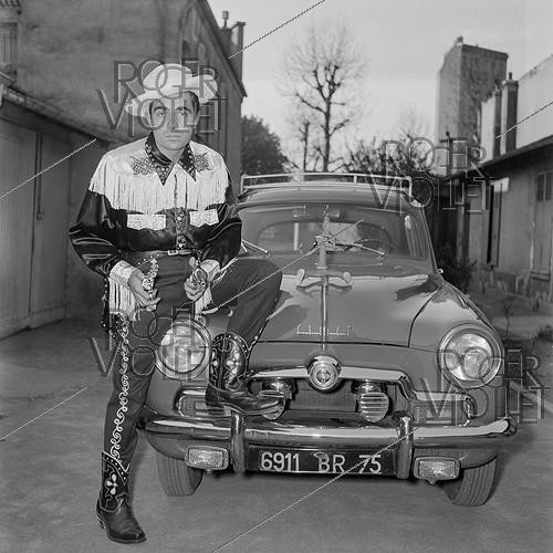 Roger-Viollet | 941519 | Roger Pierre (1923-2010), French actor. France, circa 1950. | &copy; Gaston Paris / Roger-Viollet