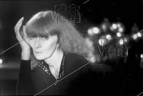 Roger-Viollet | 1410560 | Sonia Rykiel (1930-2016), French top designer and founder of the Sonia Rykiel group. 1991. | &copy; Irmeli Jung / Roger-Viollet