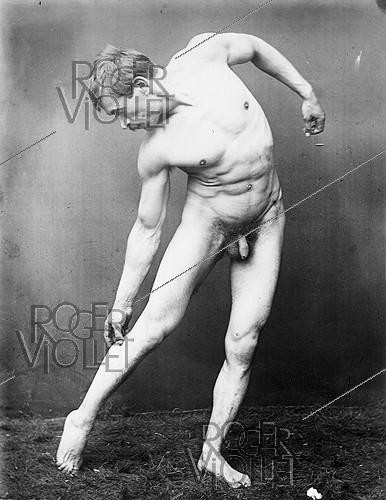 Roger-Viollet | 180982 | Study of a nude. France, around 1900. | &copy; Léopold Mercier / Roger-Viollet
