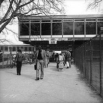 Roger-Viollet | 1087432 | Vincennes faculty (Paris VIII), March 1977. | &copy; Roger-Viollet / Roger-Viollet