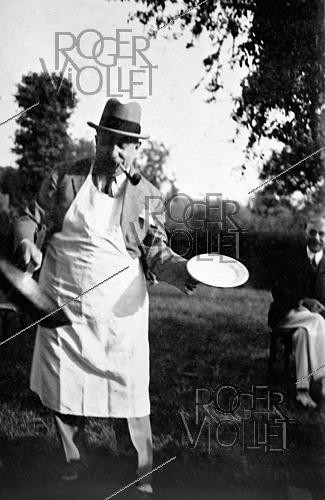 Roger-Viollet | 1421815 | Vincent de Moro-Giafferri (1878-1956), French lawyer and politician. April 1945. France-Soir collection. Bibliothèque historique de la Ville de Paris. | &copy; Fonds France-Soir / BHVP / Roger-Viollet
