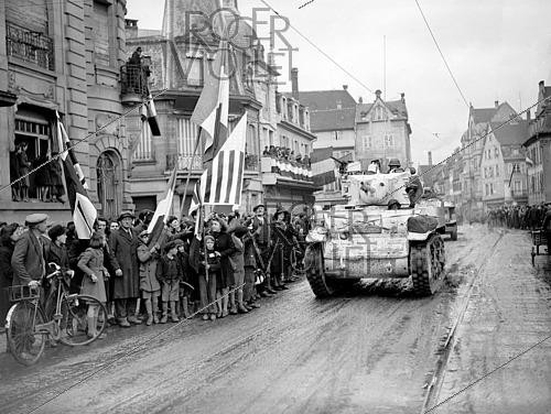 Roger-Viollet | 1421833 | World War II. Liberation of Colmar (France), on February 8, 1945. Photograph from the collections of the French newspaper  France-Soir . Bibliothèque historique de la Ville de Paris. | &copy; Fonds France-Soir / BHVP / Roger-Viollet